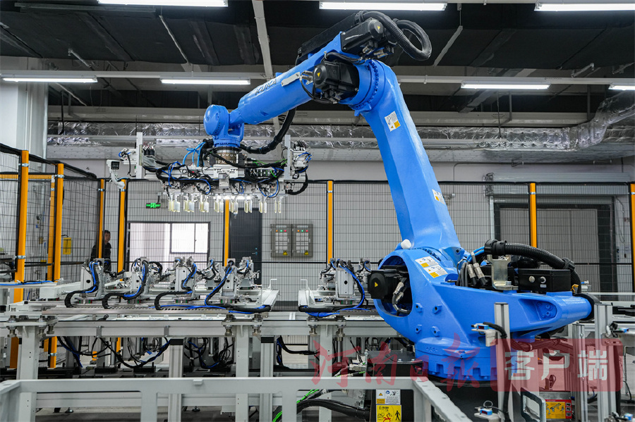 富士康在航空港打造全球首個“儲能燈塔工廠”，儲能項目邁向量產新階段